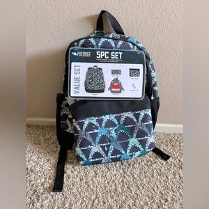 NWT Macy’s District Planet 5 piece Shark Backpack Lunchbag